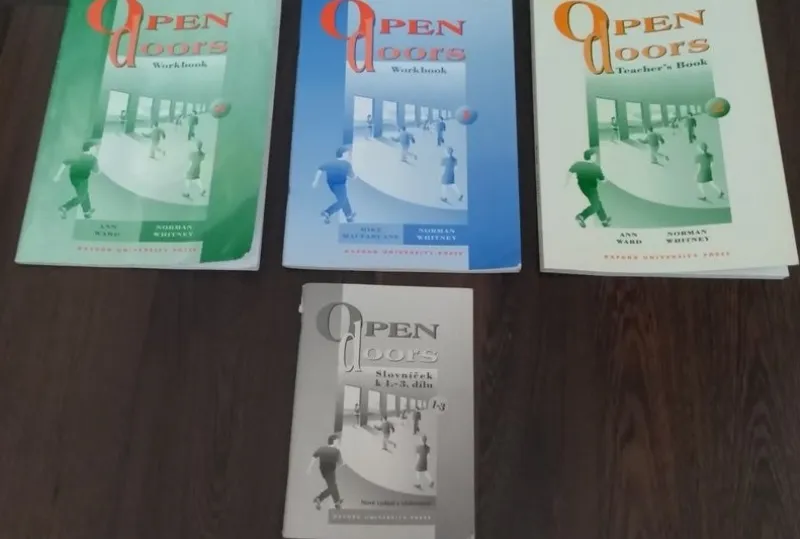 Open Doors - učebnice, pracovní sešity, slovníček